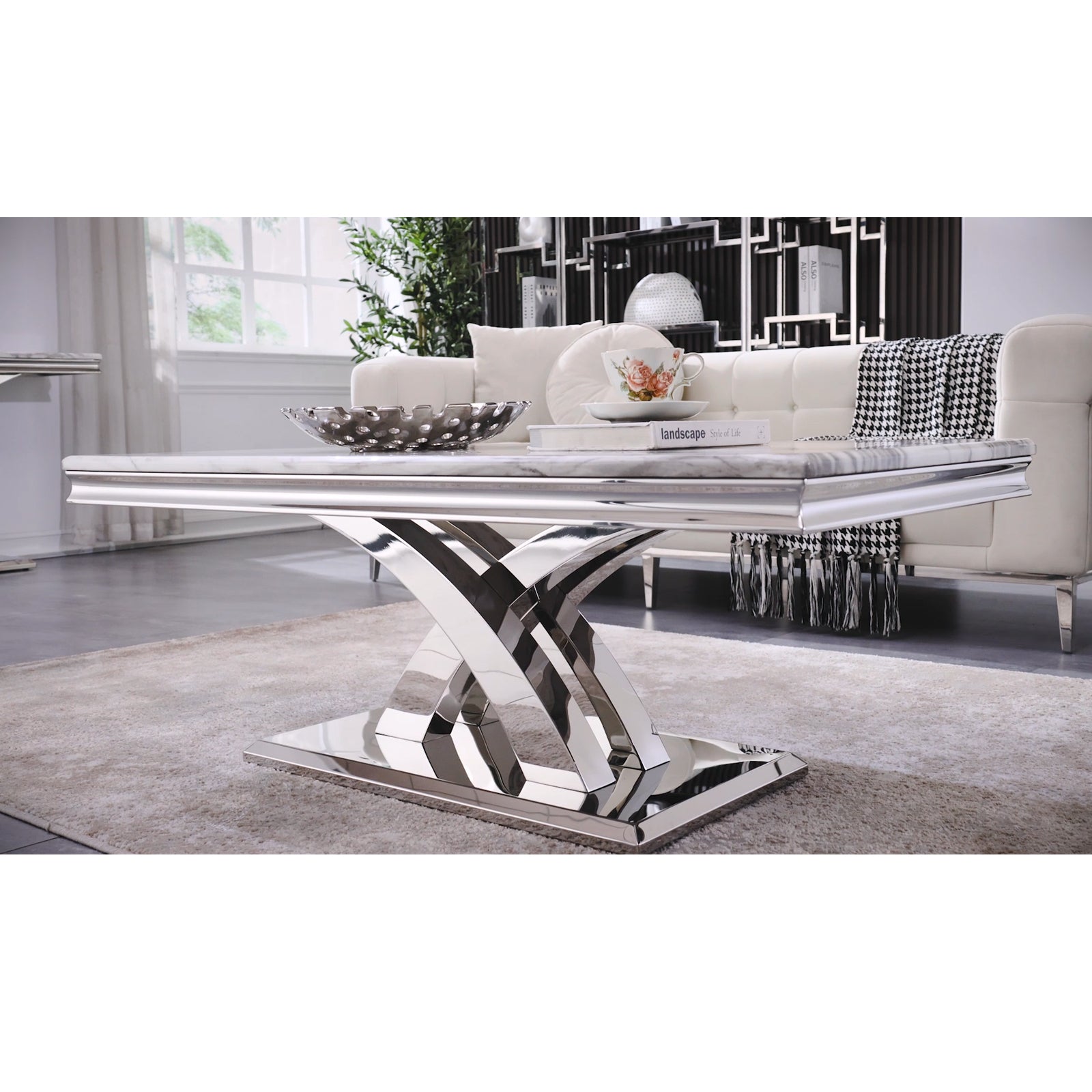 AUZ Coffee Table: A Reflection of Style and Sophistication