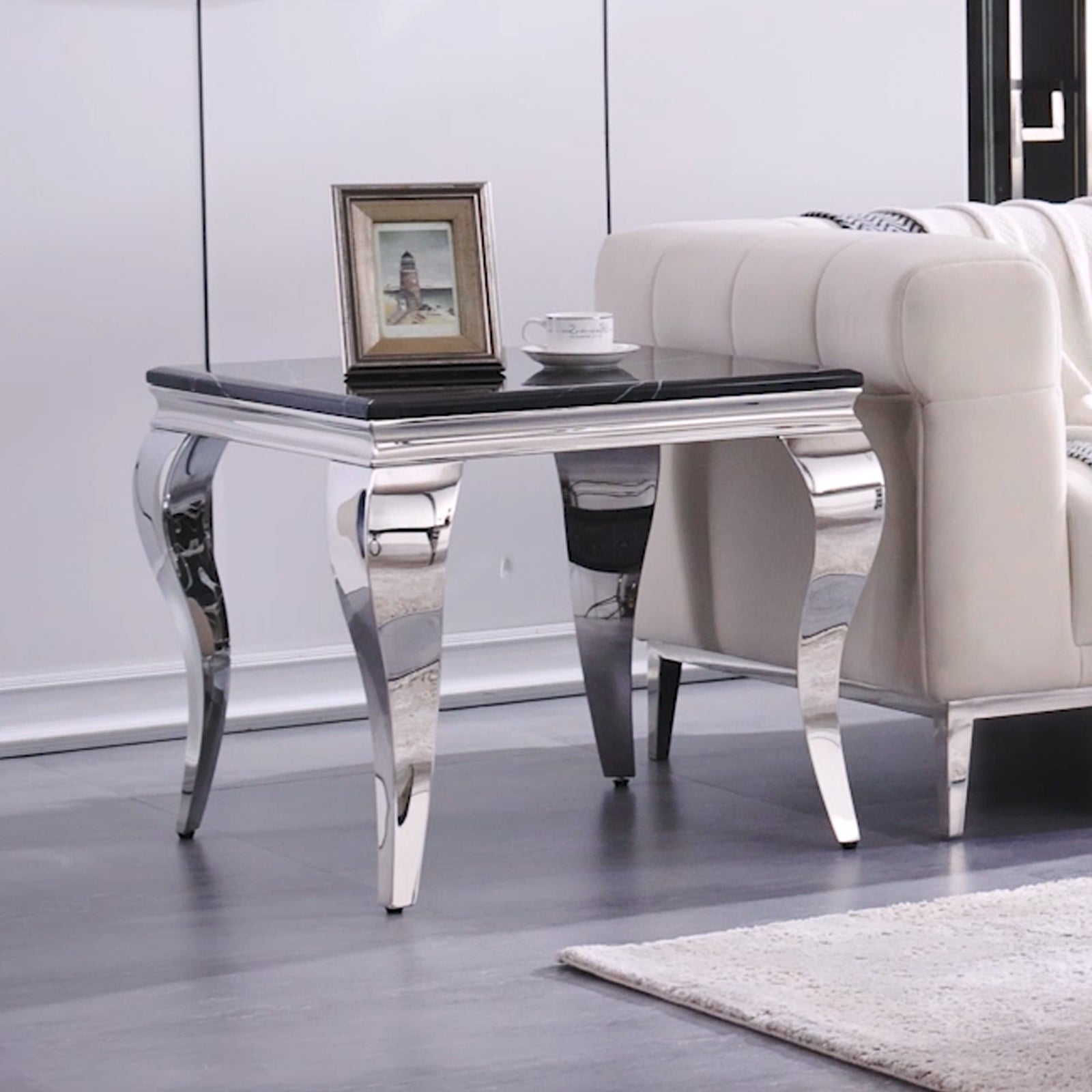 The AUZ Black End Table: A Modern Elegance for Any Space